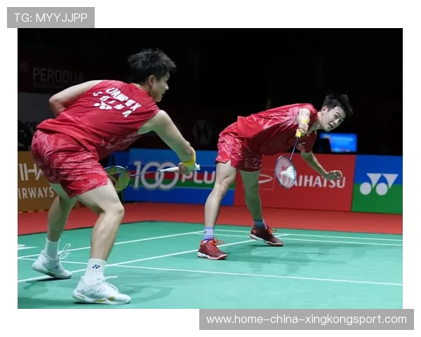 羽毛球男双拦网连得分：以网前压制锁定对手节奏的制胜之道