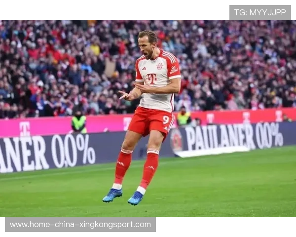 拜仁进攻轮换创造多点威胁，攻势如潮